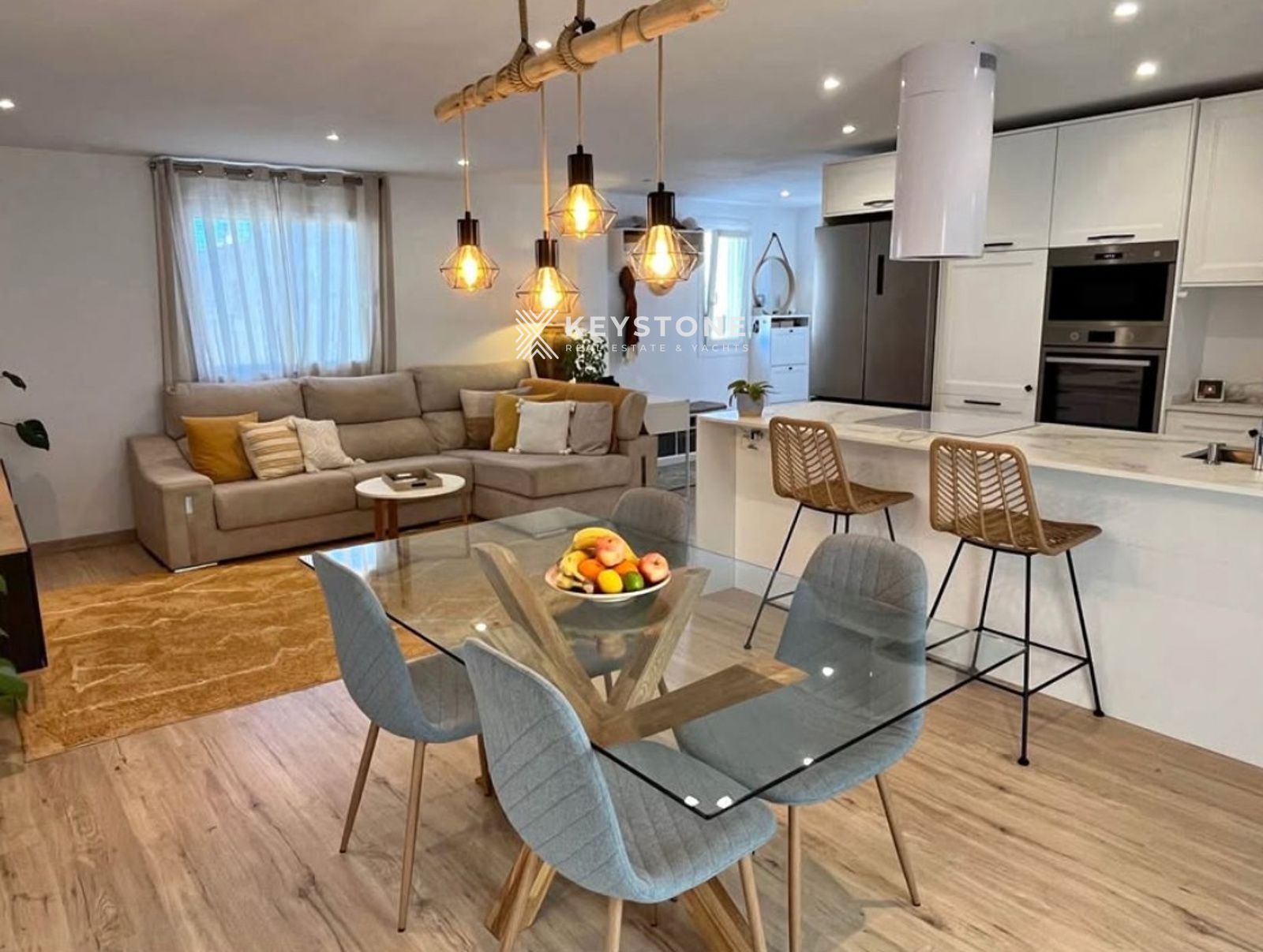 Menjador de Pis de lloguer en  Palma de Mallorca amb Aire condicionat, Terrassa i Traster