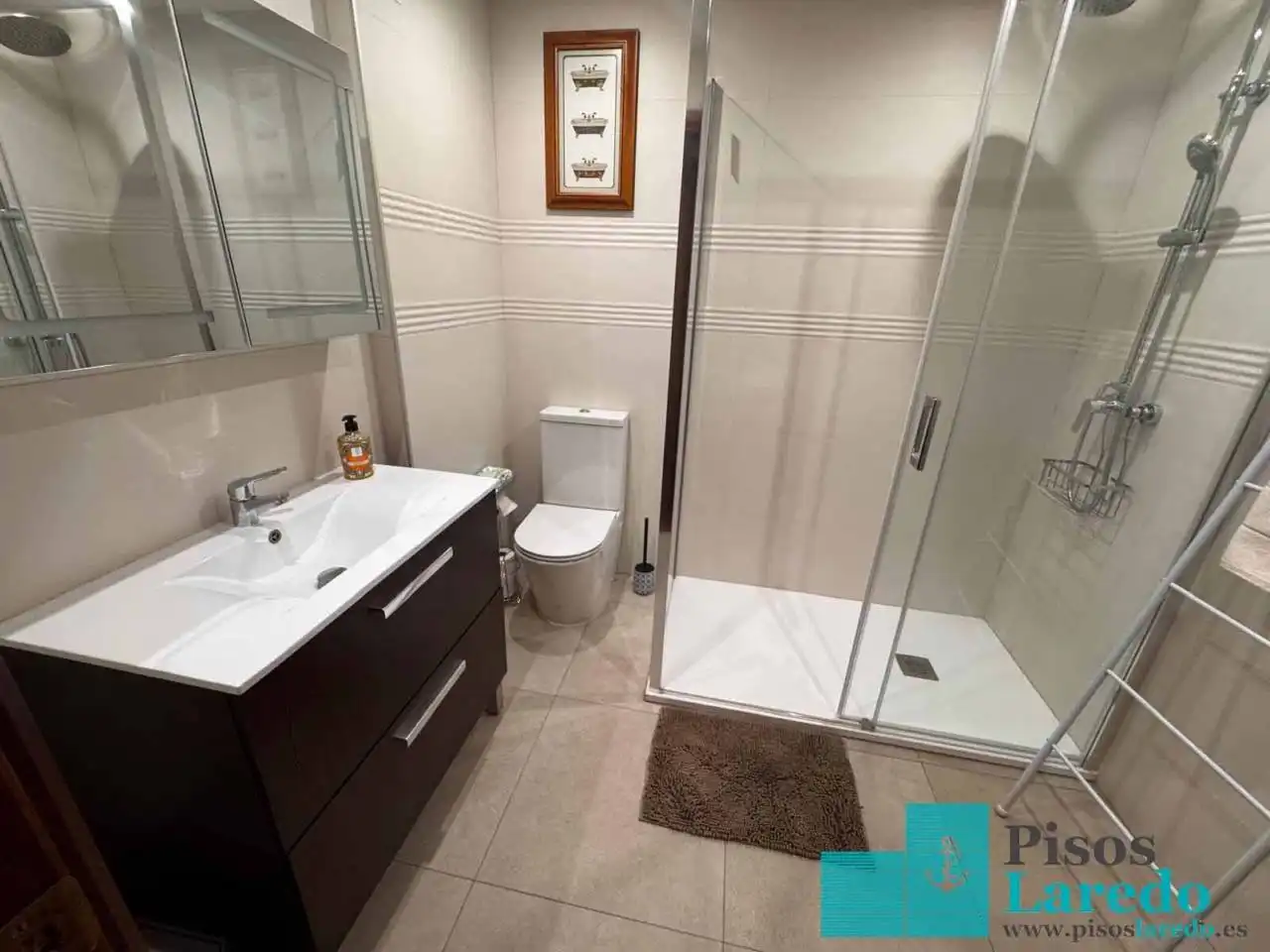 Bathroom of Flat for rent in Laredo  with Heating, Terrace and Furnished