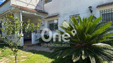 Foto 3 de Casa o chalet en venta en Carrer Xiva, Entrepinos, L'Eliana