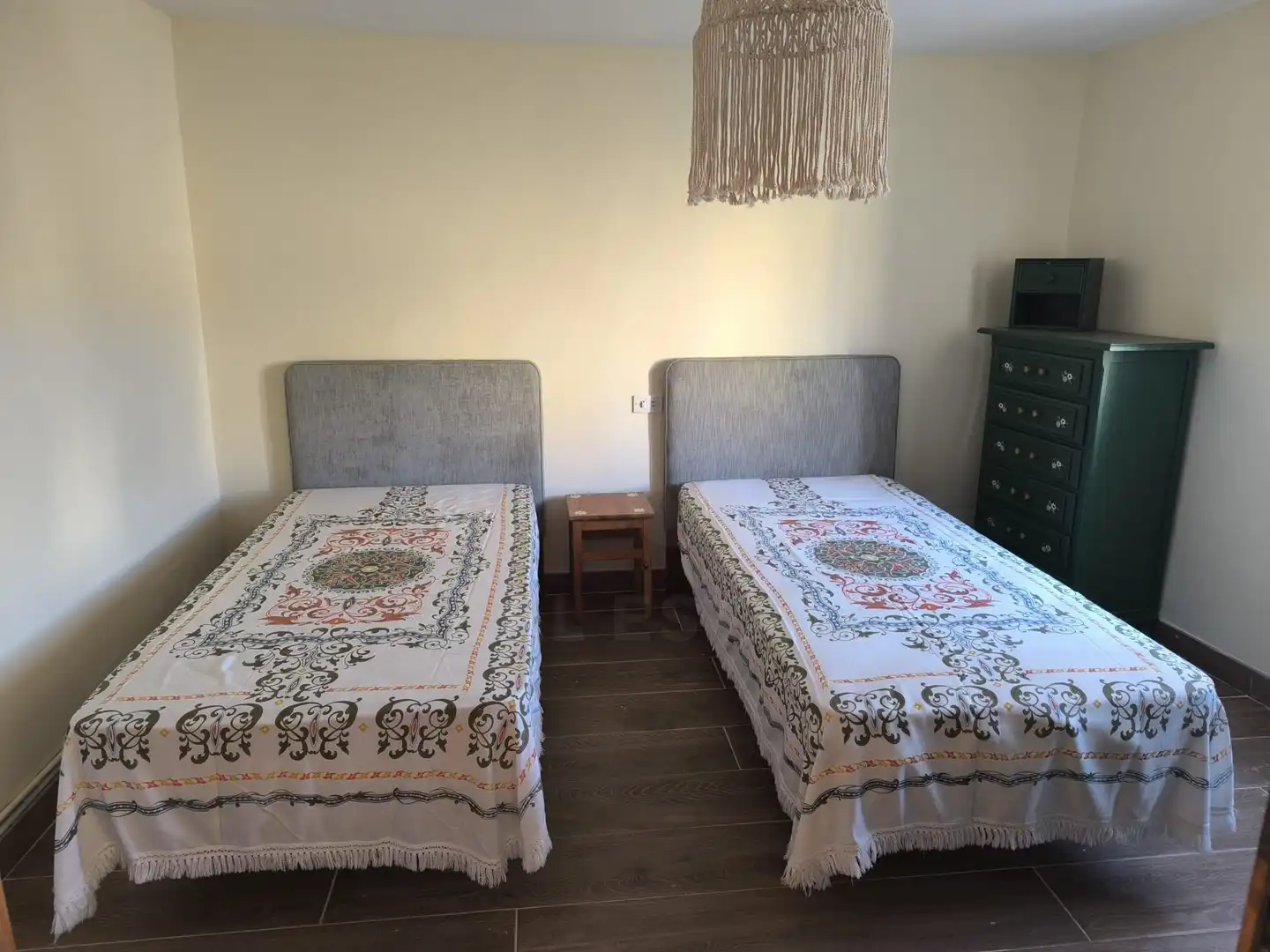 Dormitori de Finca rústica en venda en Pajares de los Oteros amb Calefacció