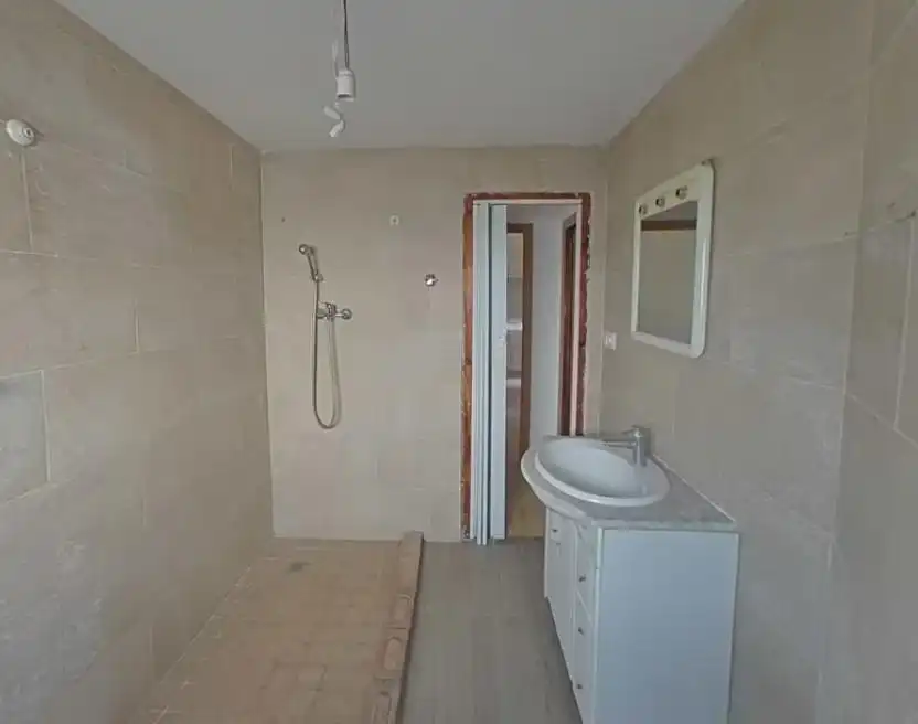 Baño de Casa o chalet en venta en Santa Eulàlia de Ronçana con Jardín privado, Terraza y Piscina