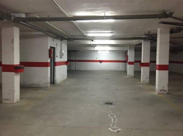 Garaje en Venta en c/ pintor pablo picasso en Zona Hospital