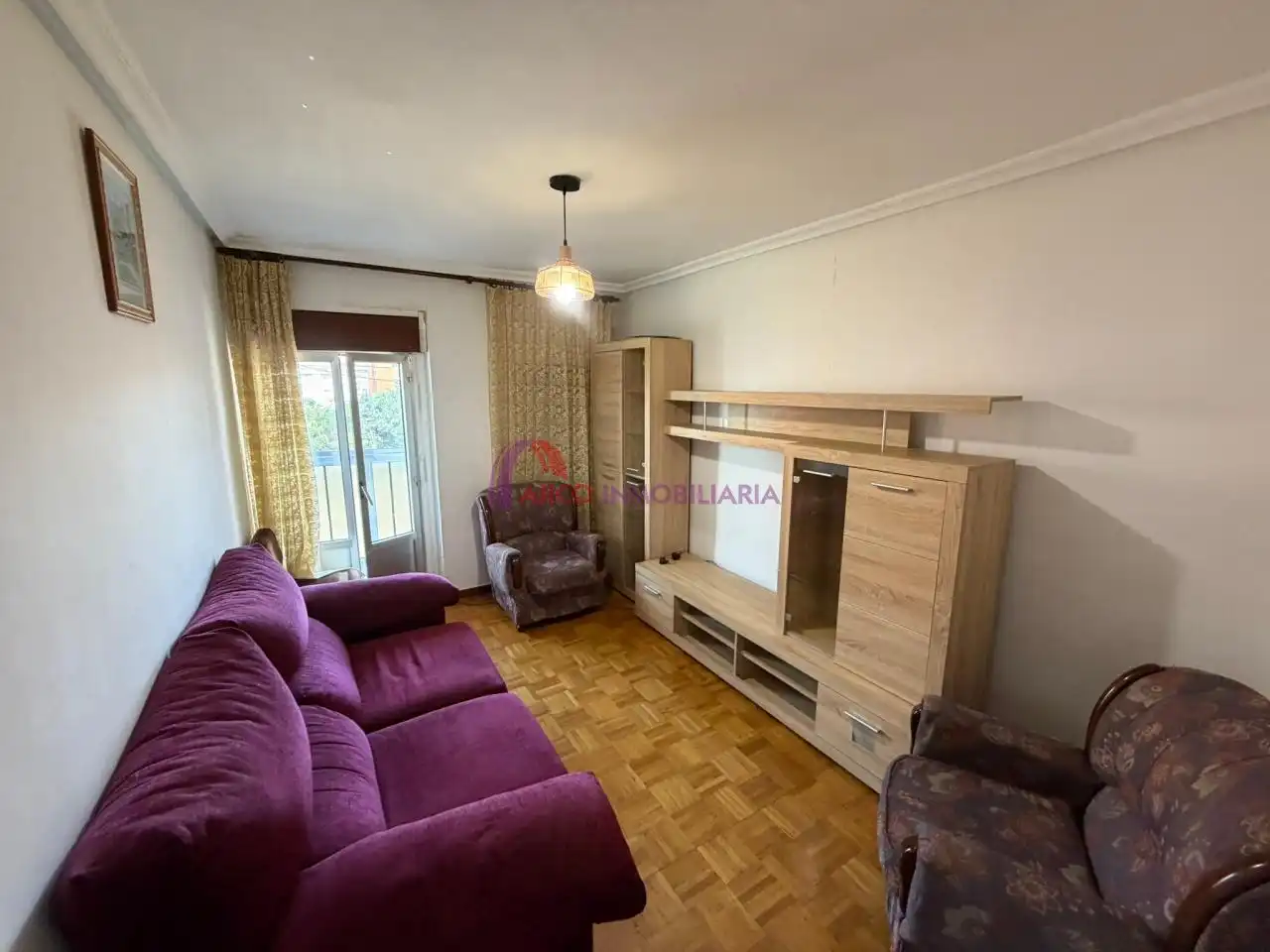 Sala de estar de Piso en venta en Burgos con Calefacción, Terraza y Amueblado