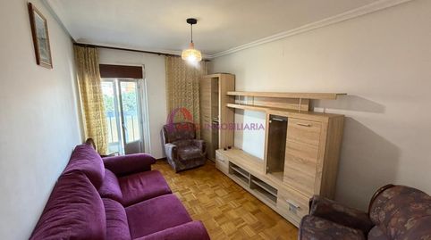 Foto 3 de Piso en venta en Plaza Foramontanos, Gamonal - San Bruno - G9, Burgos Capital