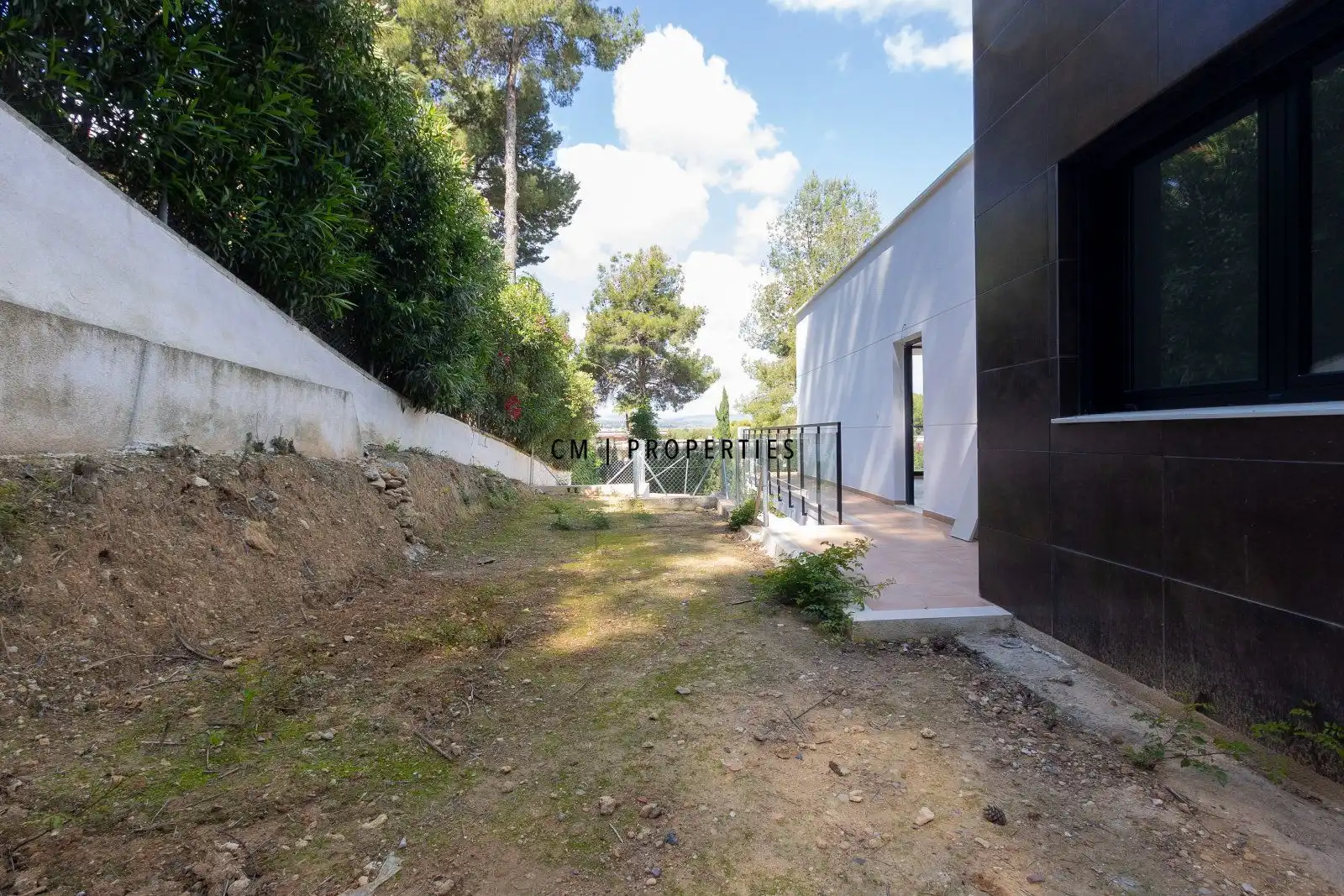 Jardí de Casa adosada en venda en Chiva amb Aire condicionat, Calefacció i Jardí privat