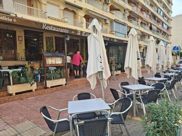 Local comercial de lloguer a Calle CASTELLA-LLEO DE 15