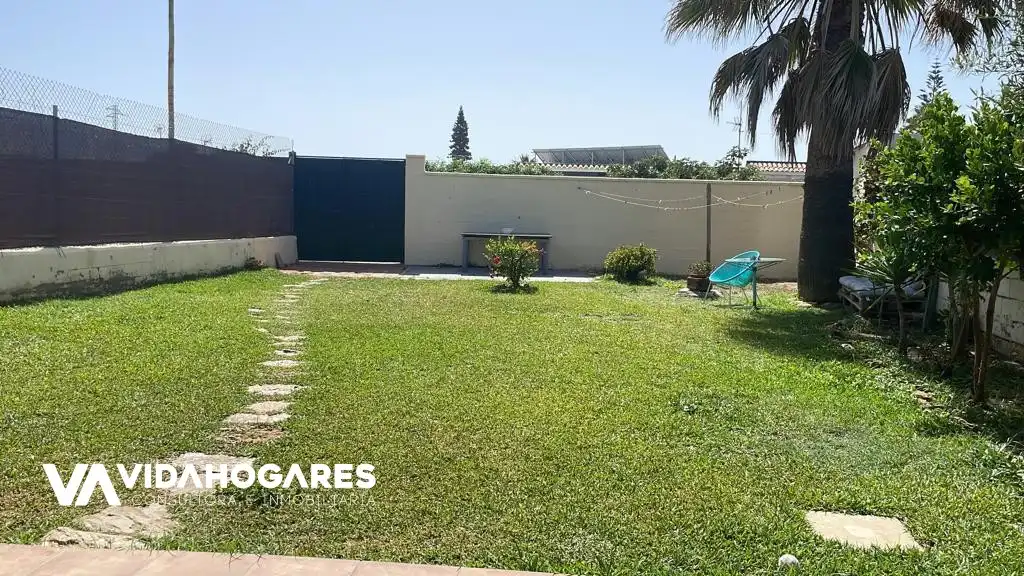 Jardí de Finca rústica en venda en Rota