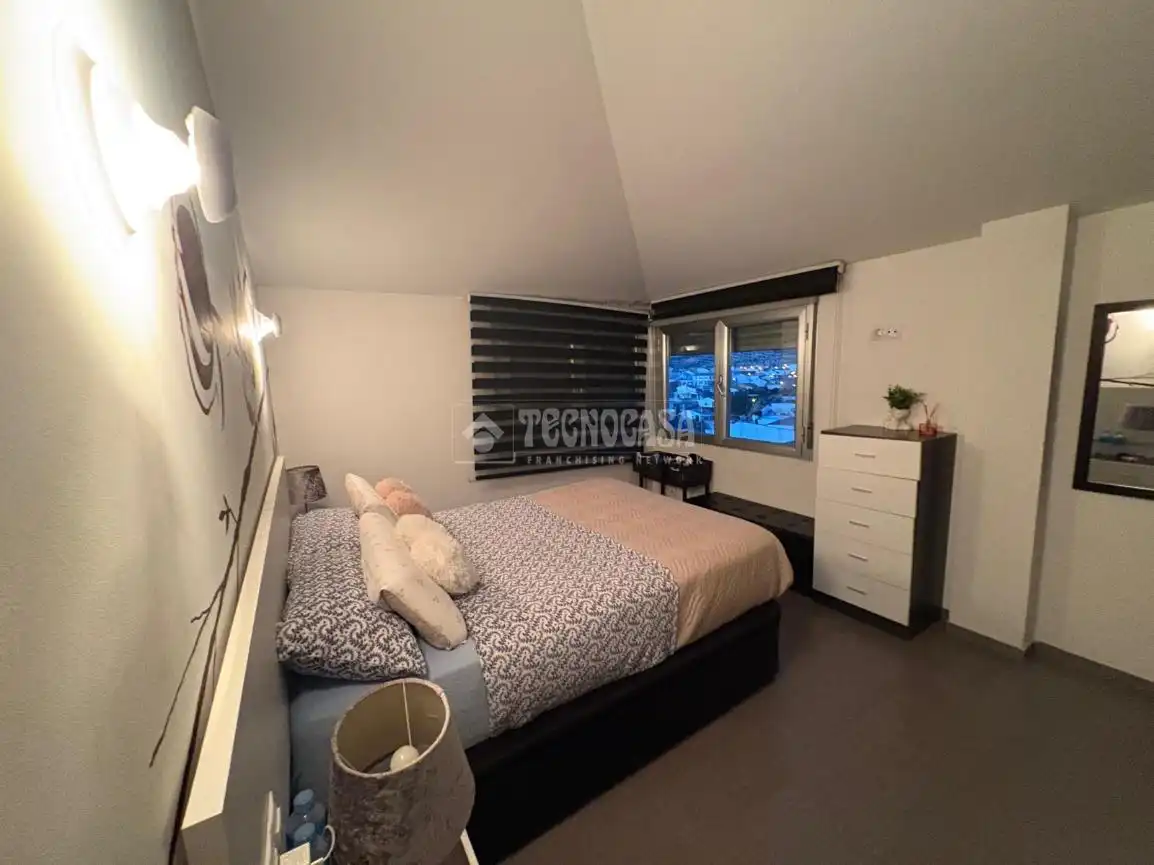 Casa adosada en venta en Los Villares