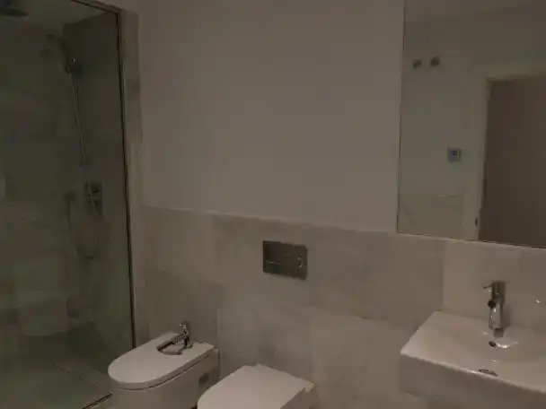 Bany de Casa o xalet en venda en  Madrid Capital amb Balcó