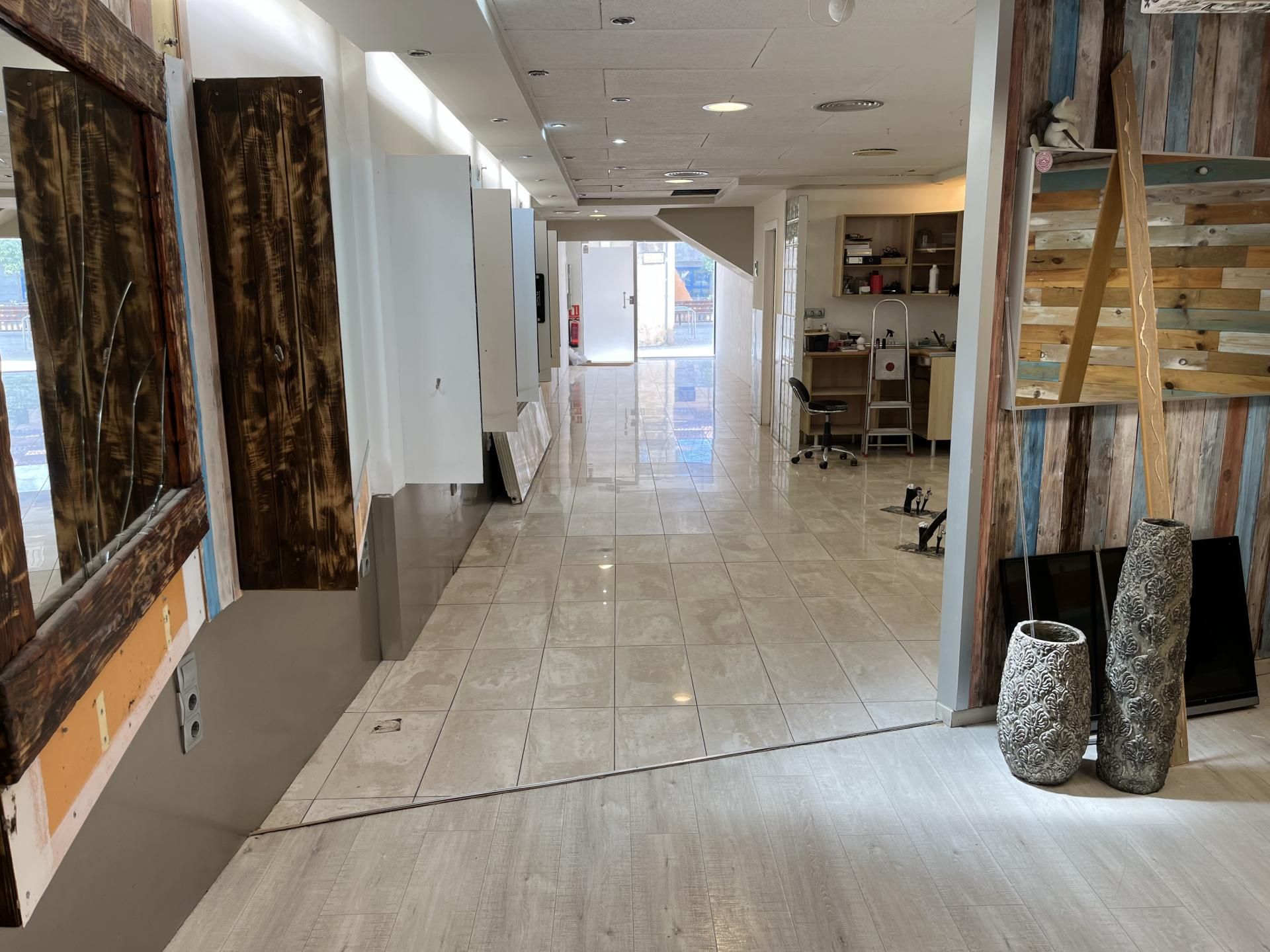 Premises to rent in de Montserrat, Nucli Urbà  , Esparreguera