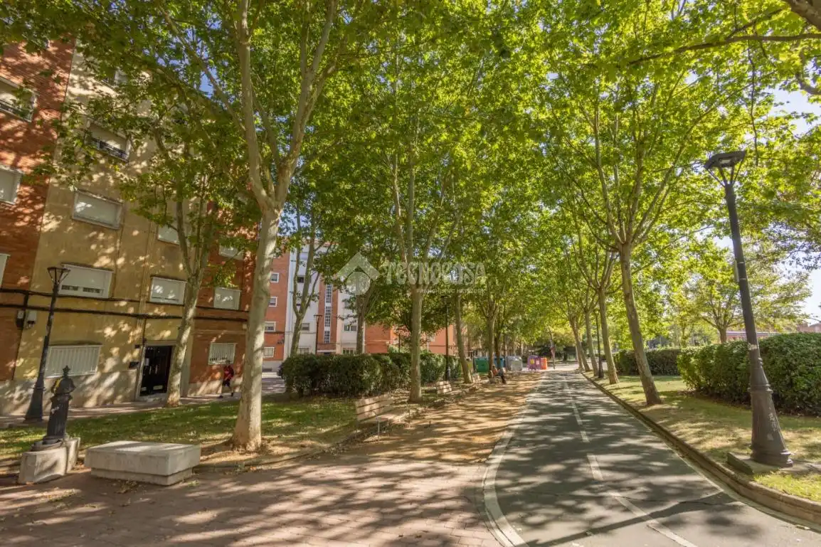 Vista exterior de Pis en venda en Salamanca amb Calefacció