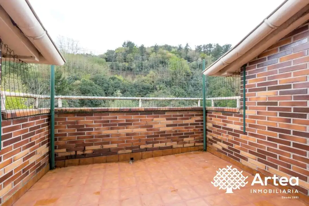 Terraza de Piso en venta en Gernika-Lumo con Calefacción, Terraza y Trastero