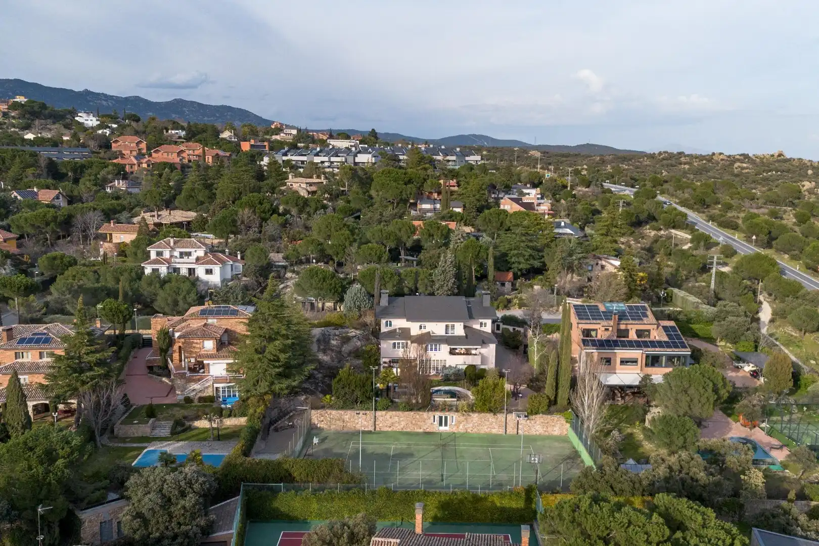 Vista exterior de Casa o chalet en venta en Torrelodones con Calefacción, Jardín privado y Terraza