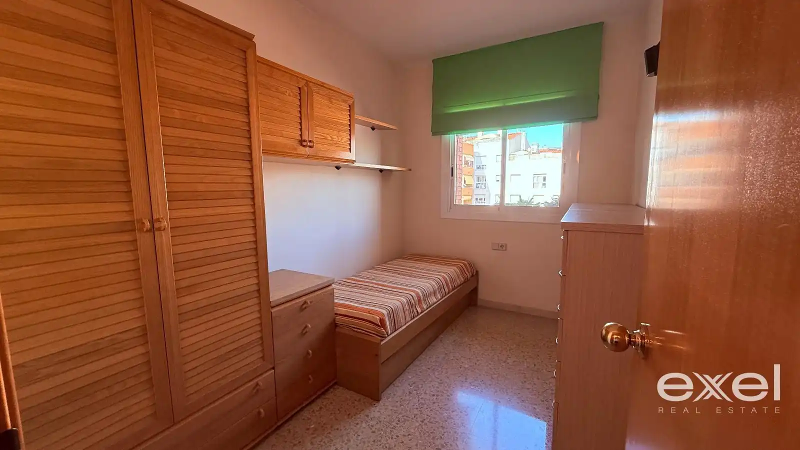 Dormitori de Pis en venda en Cornellà de Llobregat amb Aire condicionat, Calefacció i Terrassa