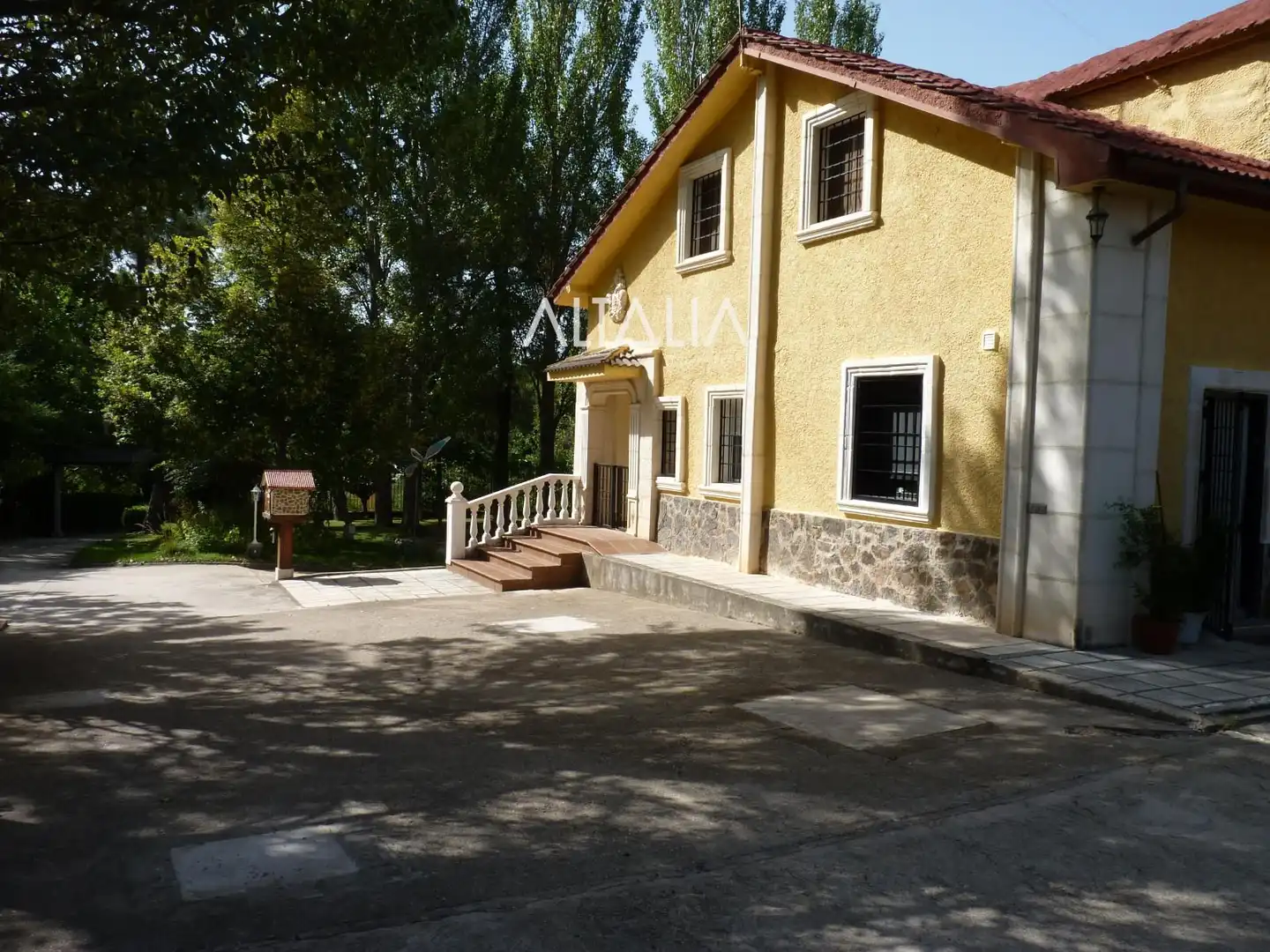 Vista exterior de Casa o xalet en venda en Fuentenava de Jábaga amb Calefacció, Traster i Piscina