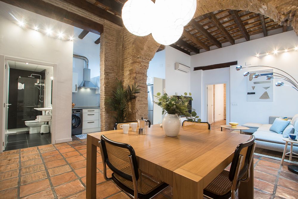 Menjador de Casa o xalet de lloguer en  Valencia Capital amb Aire condicionat, Calefacció i Moblat