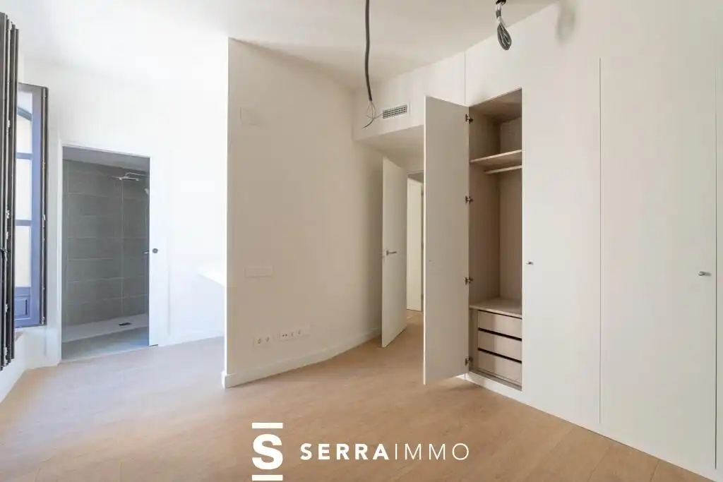 Habitación de Ático en venta en Vilanova i la Geltrú con Aire acondicionado, Terraza y Balcón