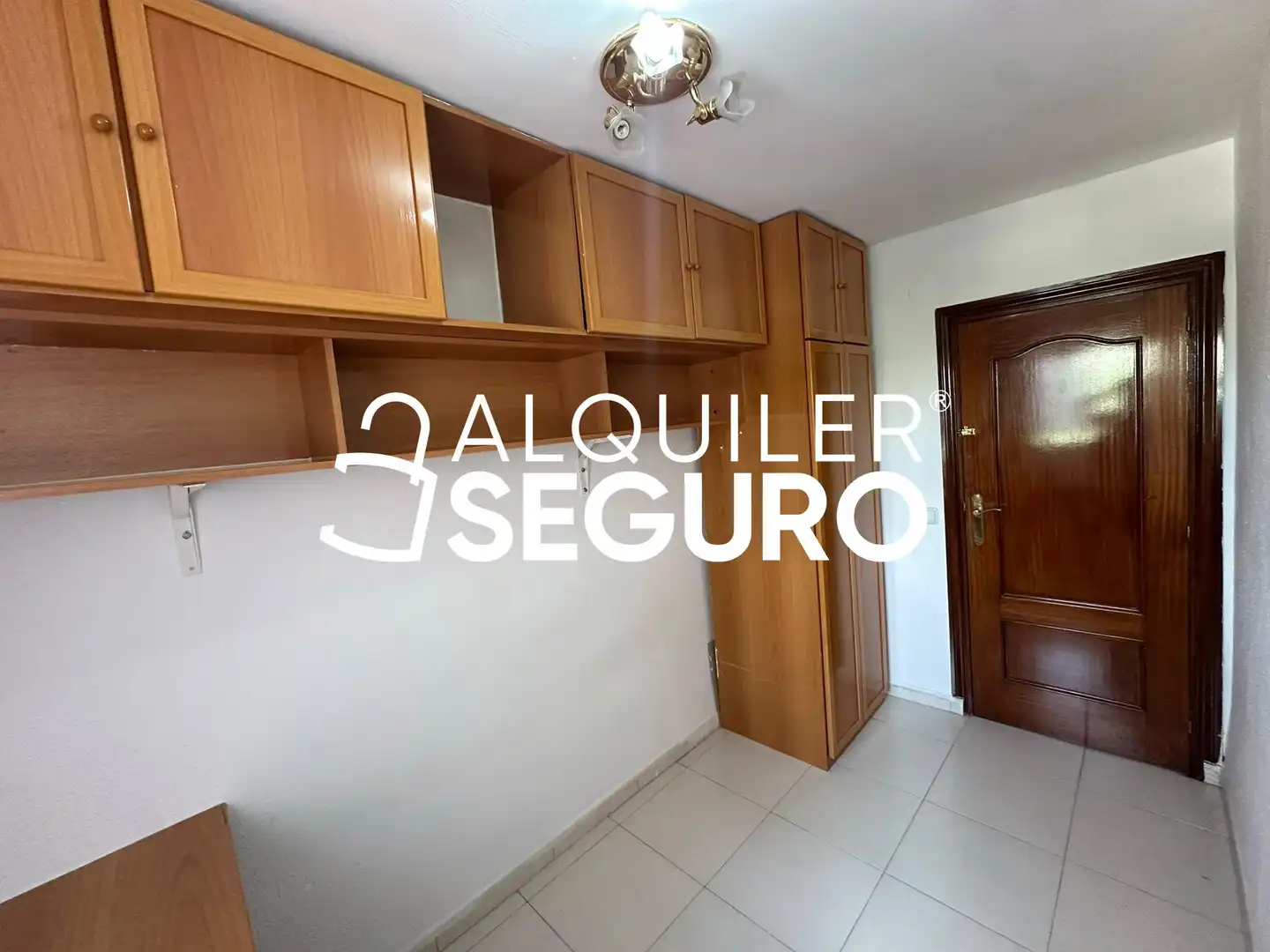 Bedroom of Flat for rent in Madrid  with Air Conditioner and Heating