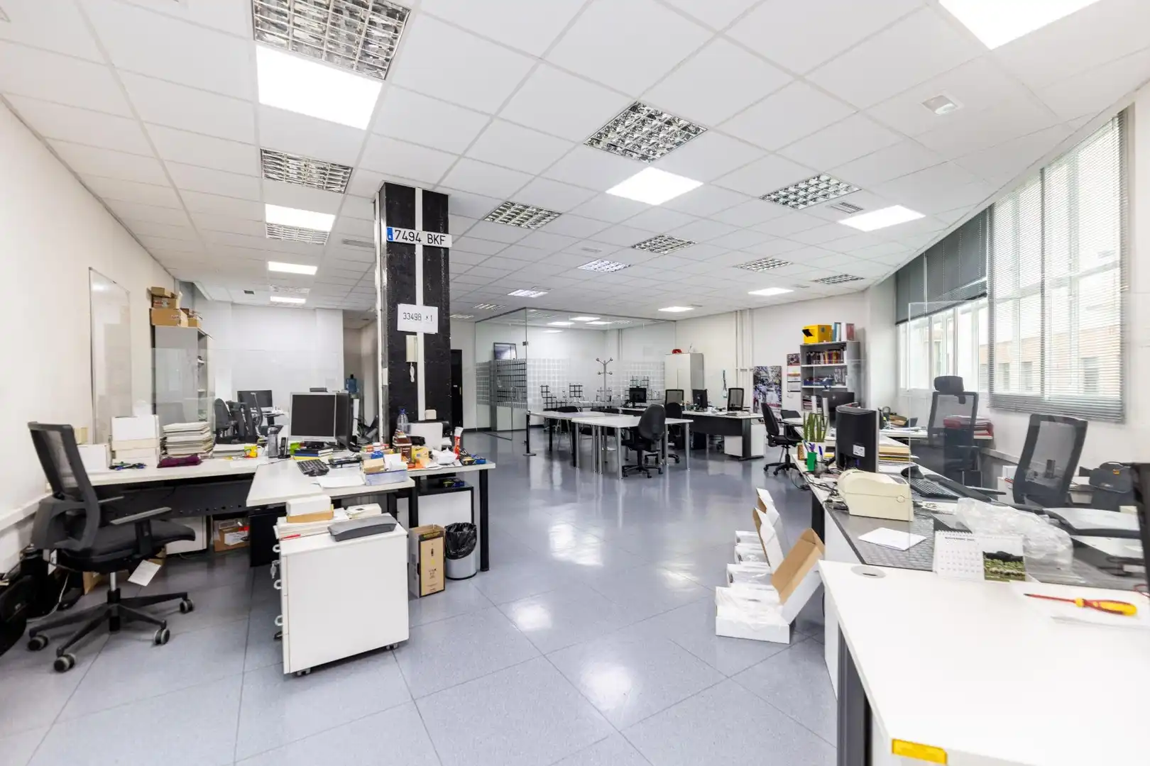 Büro zum Verkauf in Madrid mit Klimaanlage und Heizung