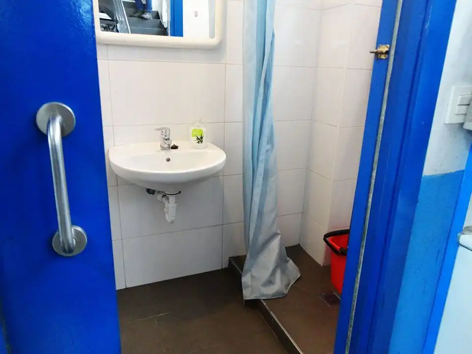 Badezimmer von Geschaftsraum zum Verkauf in Salas de los Infantes