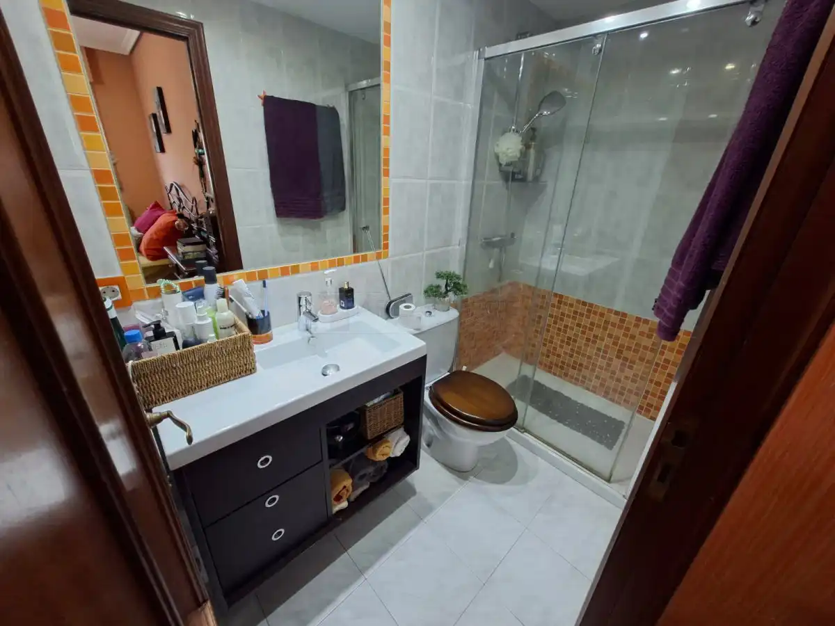 Baño de Piso en venta en Vitoria - Gasteiz con Calefacción, Parquet y Terraza