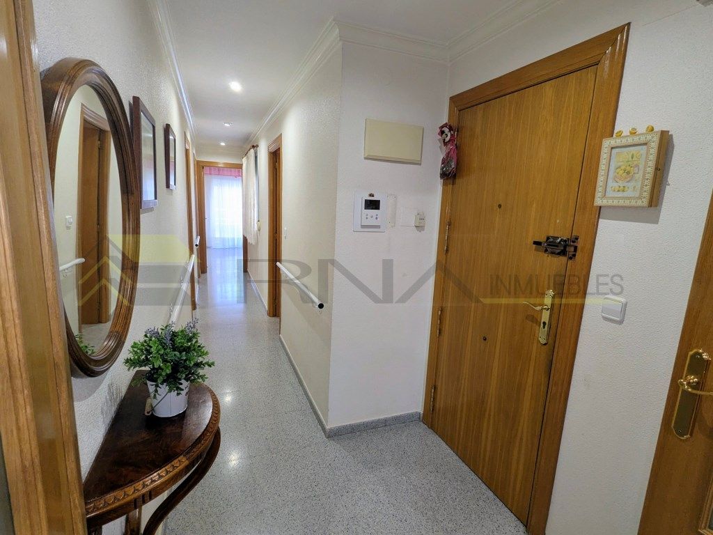 Piso en venta en N/A, Plaza Castelar - Mercado Central