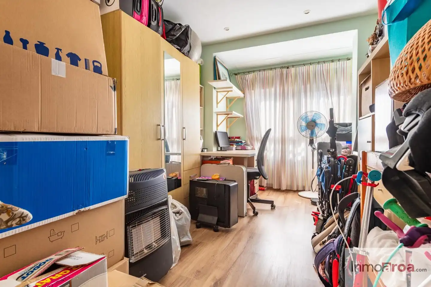 Habitación de Piso en venta en L'Eliana con Calefacción y Balcón