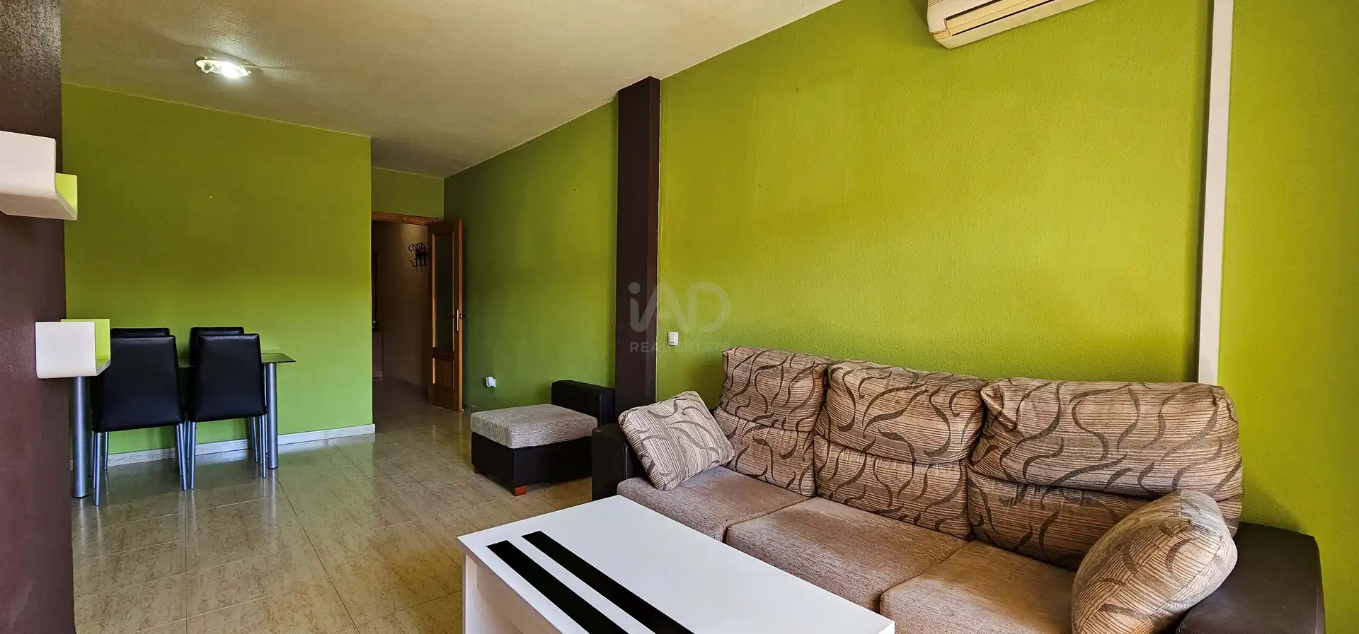 Wohnzimmer von Wohnung zum Verkauf in Vícar mit Klimaanlage, Heizung und Terrasse