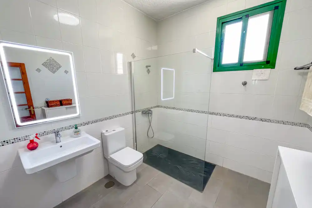 Bany de Casa o xalet en venda en San Sebastián de la Gomera amb Terrassa i Moblat