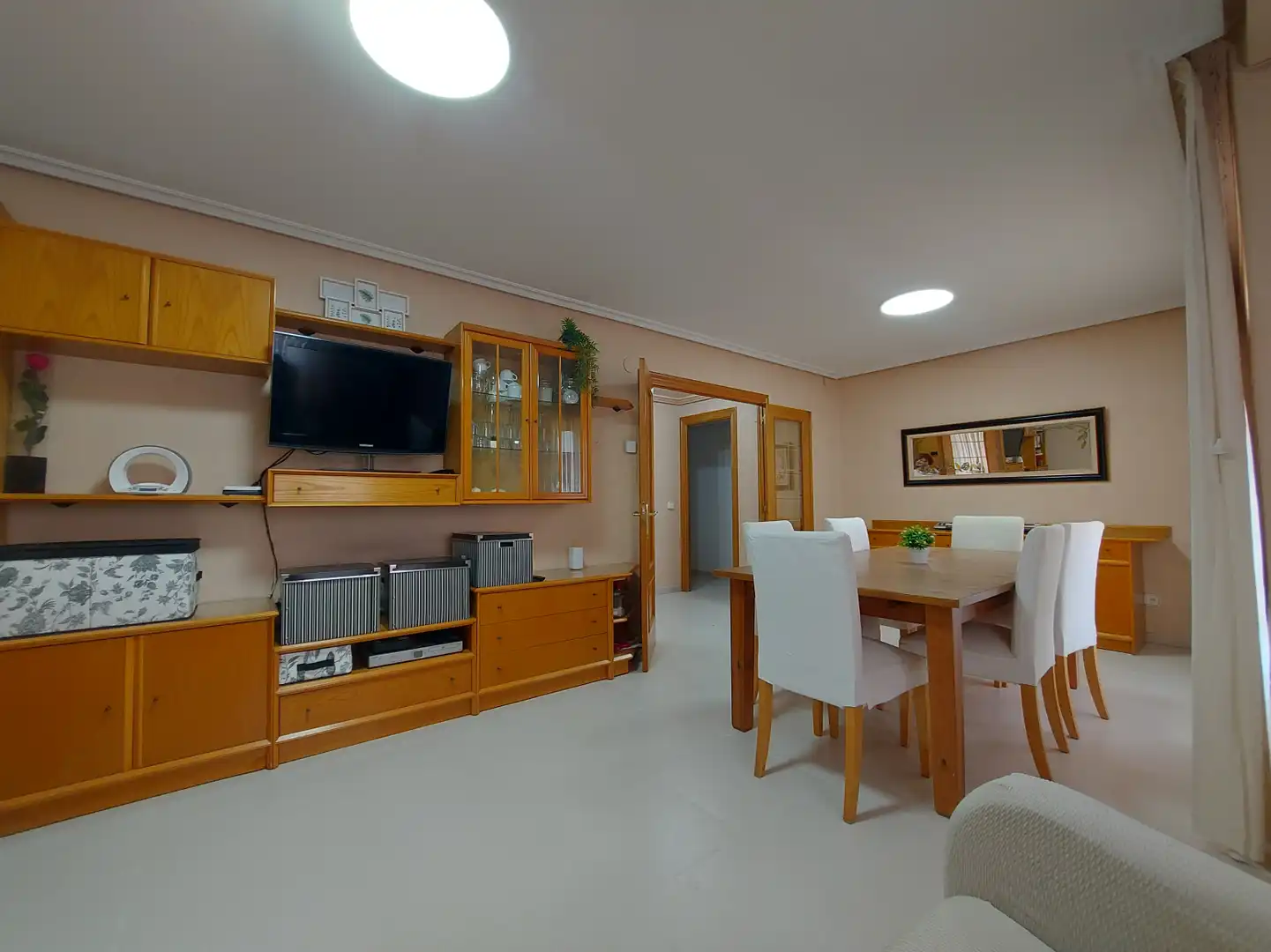 Sala d'estar de Pis en venda en  Logroño amb Calefacció, Terrassa i Balcó