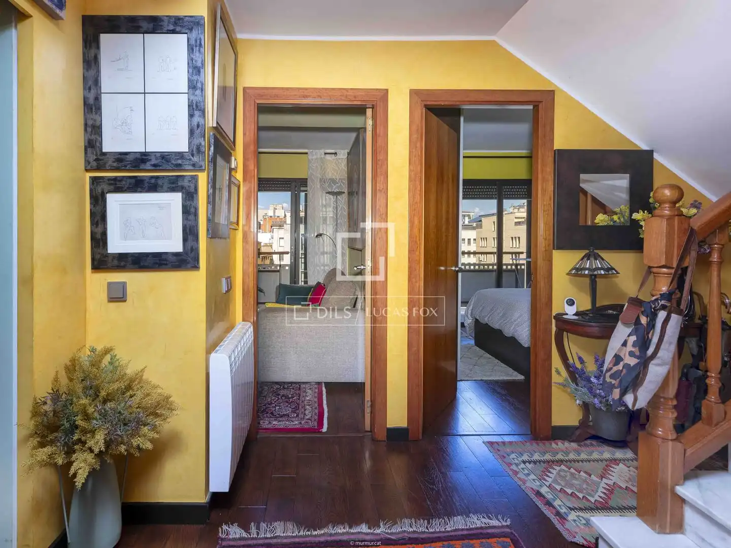 Schlafzimmer von Dachboden zum Verkauf in Girona mit Klimaanlage, Heizung und Terrasse