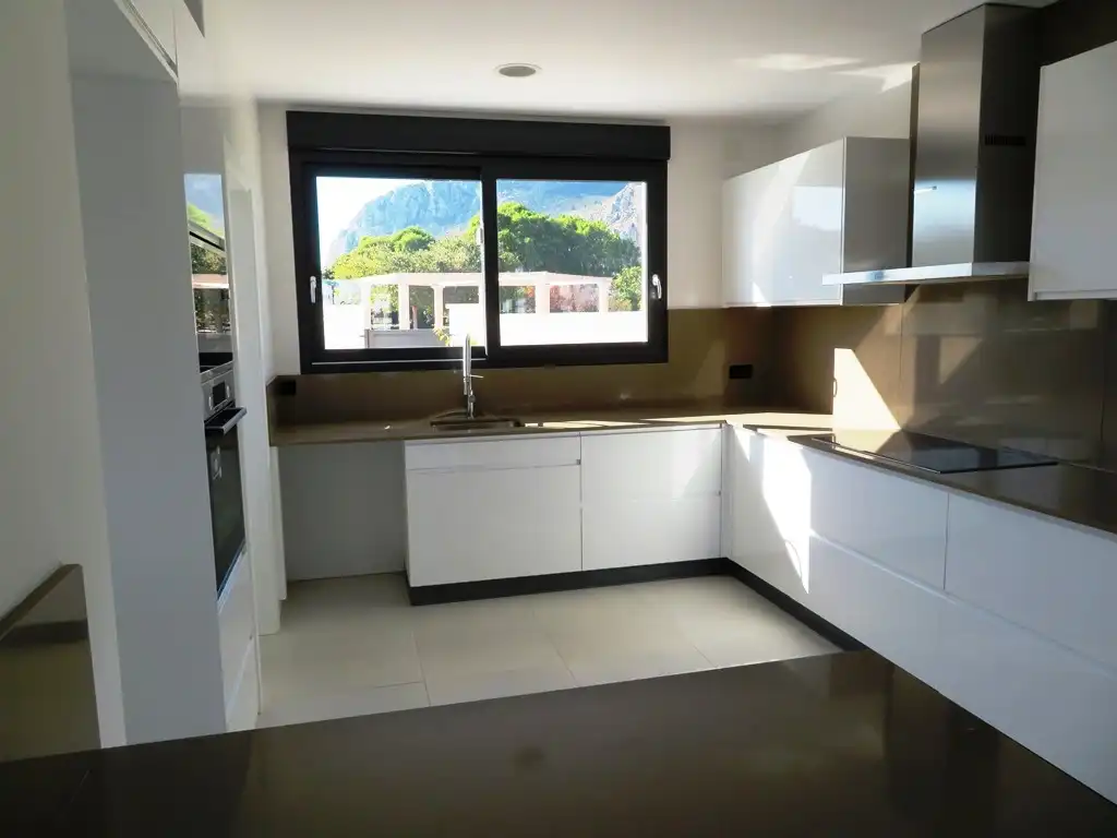 Cocina de Casa o chalet en venta en Els Poblets con Aire acondicionado, Calefacción y Jardín privado