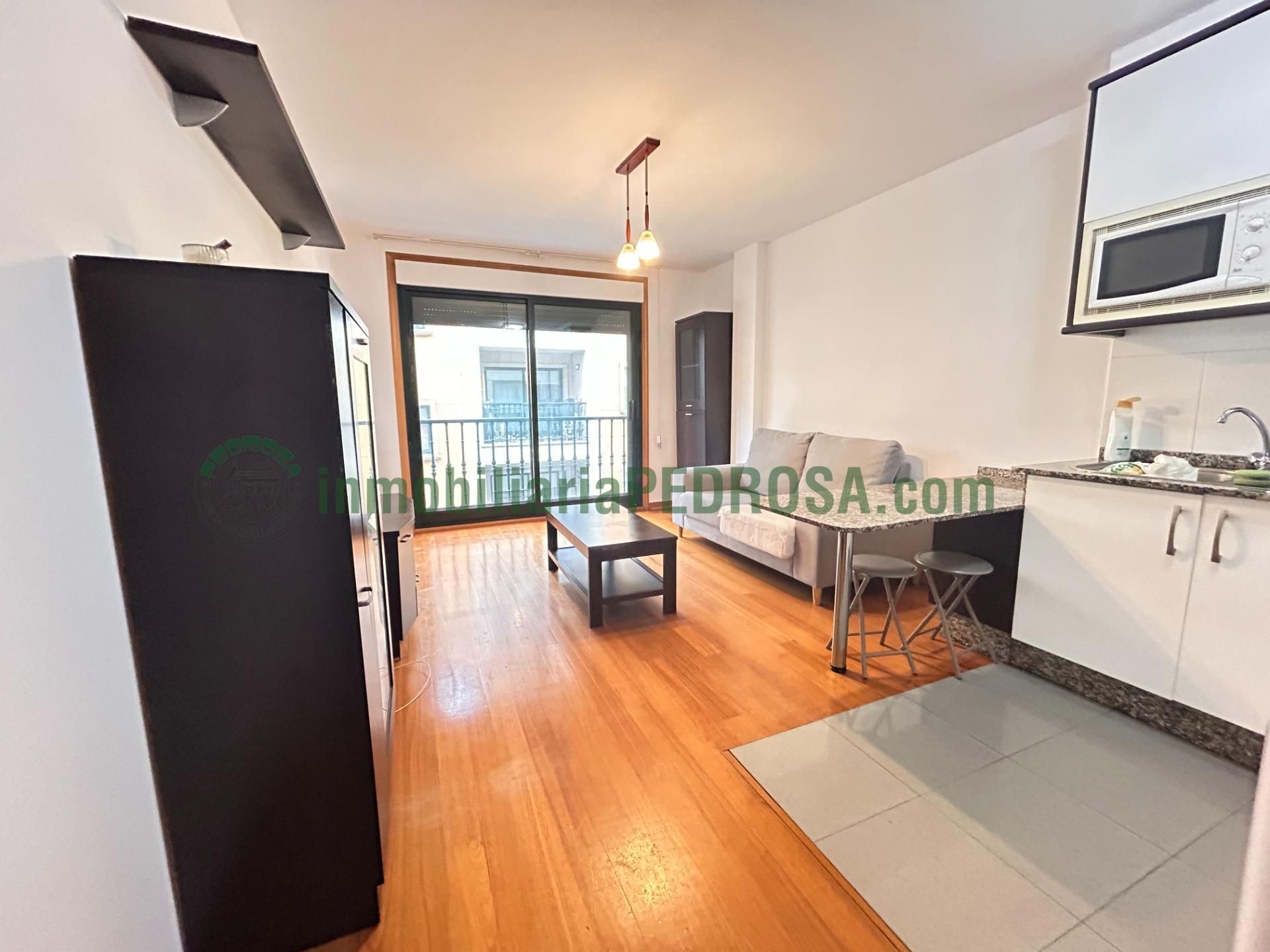 Exterior view of Apartment for sale in Pontevedra Capital   with Heating and Storage room