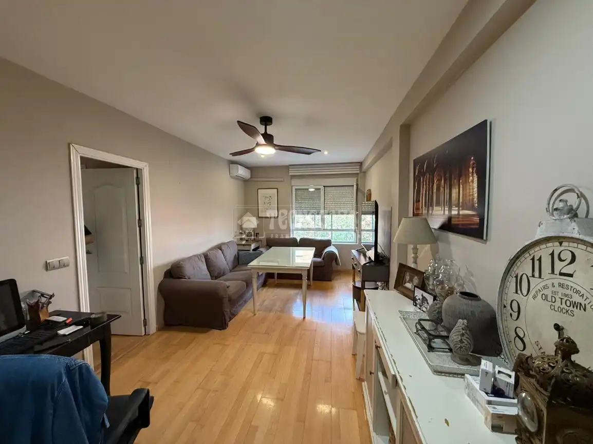 Sala de estar de Piso en venta en  Córdoba Capital con Aire acondicionado y Parquet