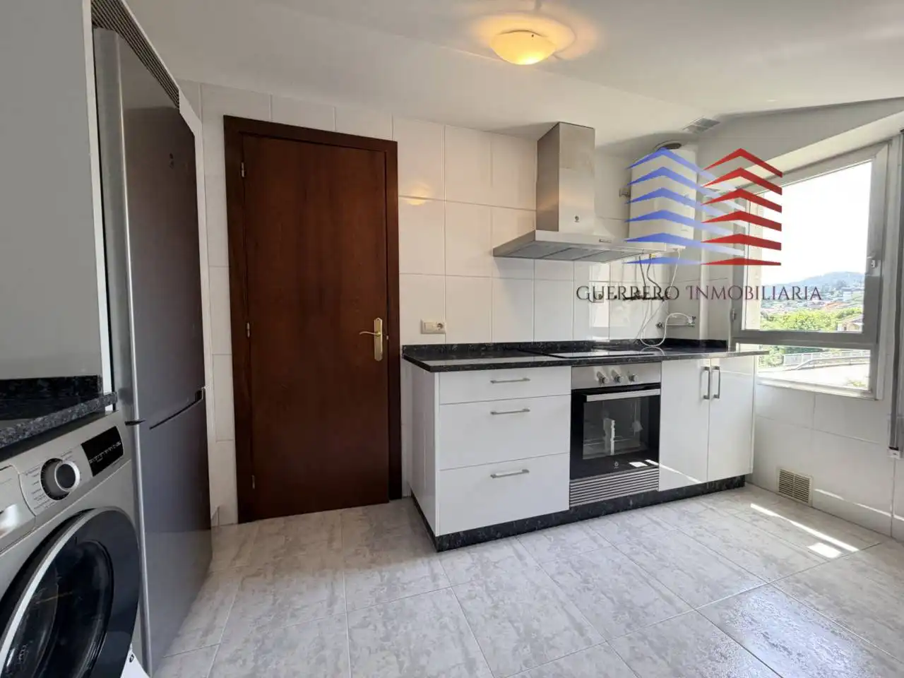 Cuina de Apartament de lloguer en Barbadás amb Calefacció, Parquet i Traster