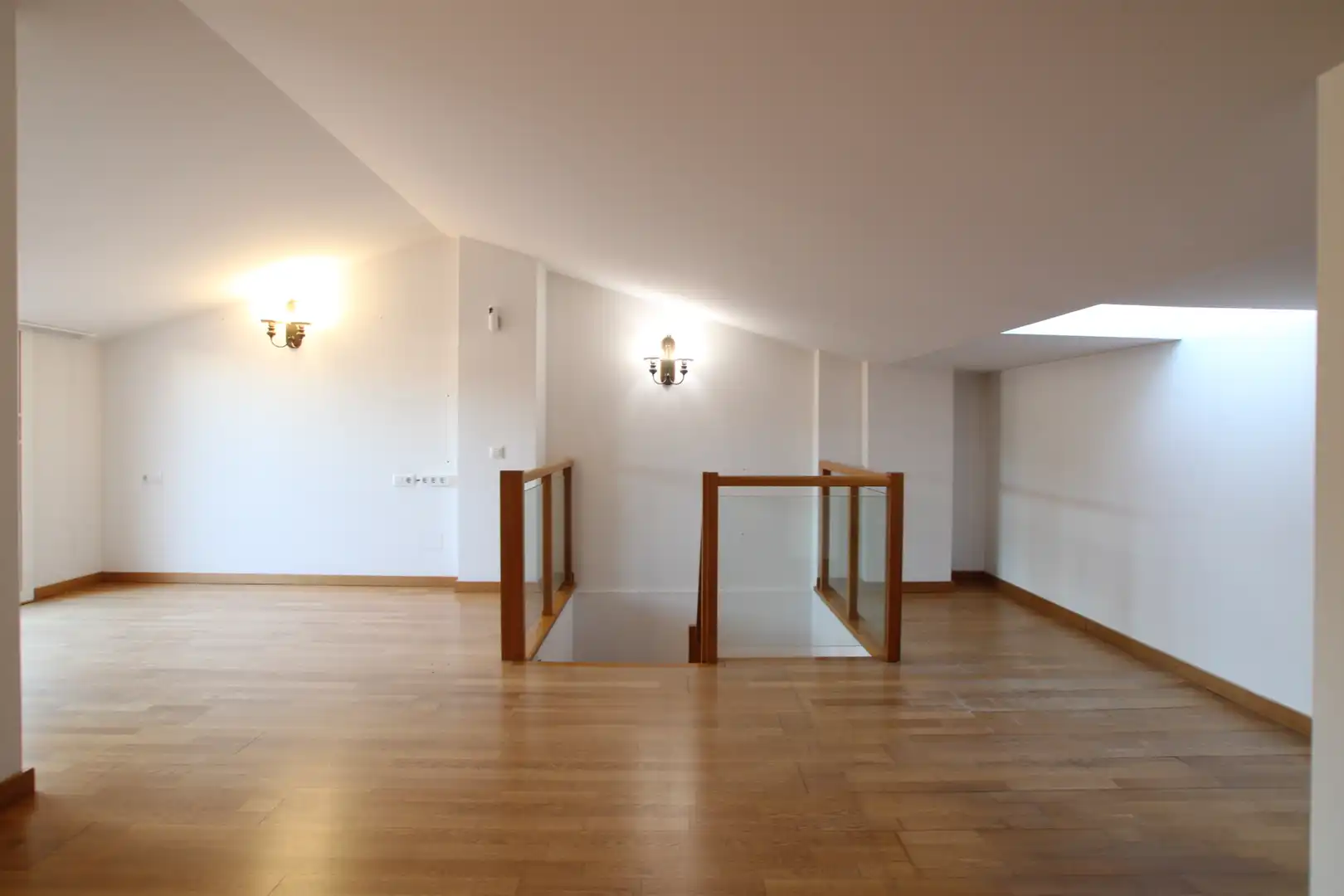 Ático de alquiler en Nucli Urbà