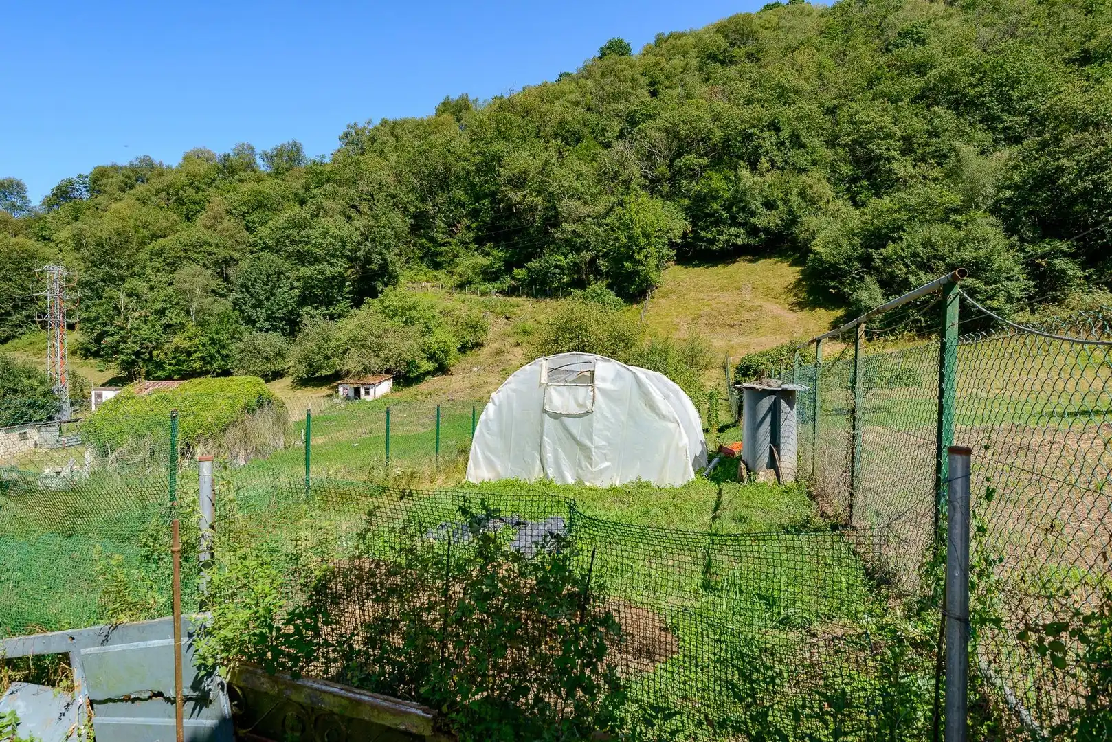 Jardí de Casa adosada en venda en Mieres (Asturias) amb Jardí privat, Terrassa i Moblat