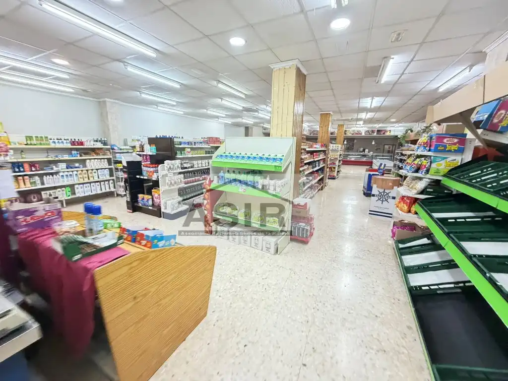 Local comercial de lloguer a Calle Reverend Rafael Peris, imagen 5