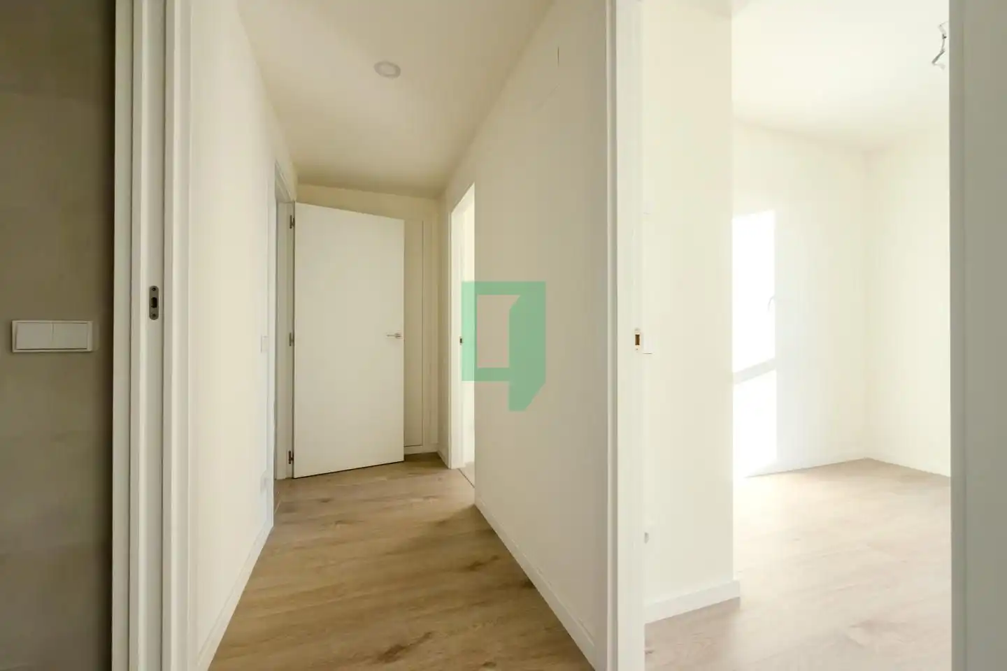Flat for rent in Badalona  with Air Conditioner and Terrace