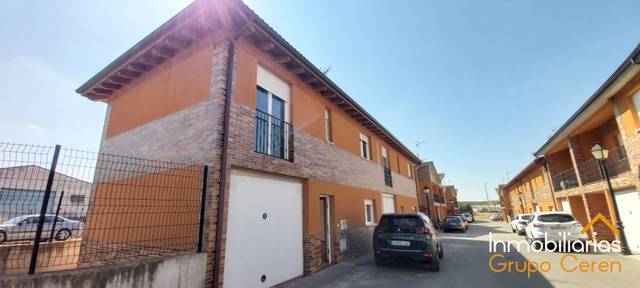 Casa adosada en Venta en Herramélluri