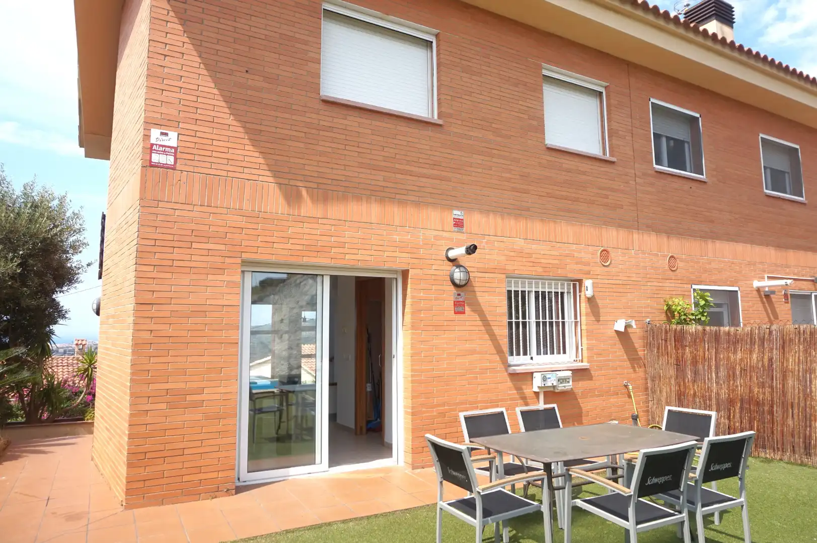 Jardí de Casa adosada en venda en Pineda de Mar amb Calefacció, Jardí privat i Terrassa