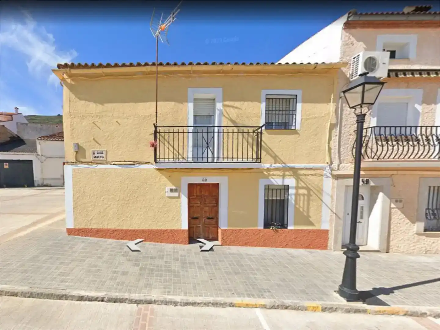 Vista exterior de Piso en venta en Logrosán con Trastero, Amueblado y Balcón