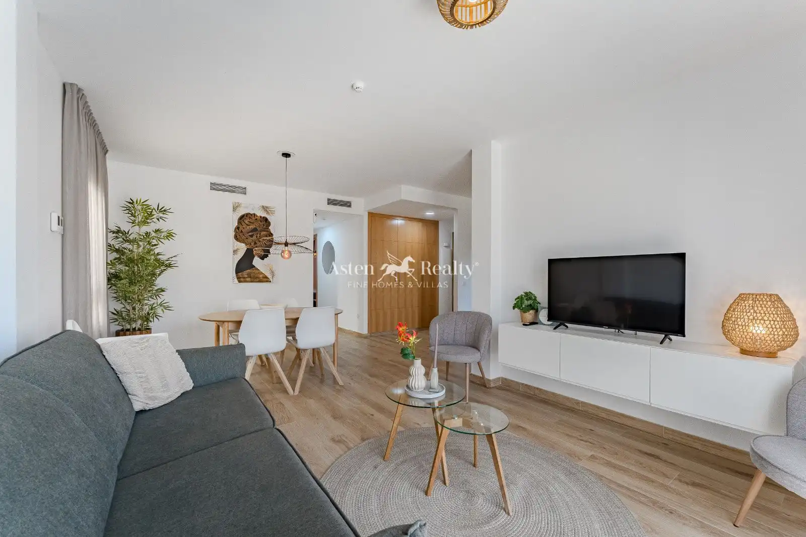 Wohnzimmer von Wohnung zum Verkauf in Arona mit Klimaanlage, Privatgarten und Terrasse