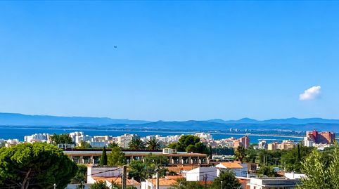 Casa en venta en Roses con jardín, terraza y solárium a 5 minutos de la playa  Exclusiva propiedad en la Costa Brava, immagine 4