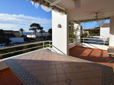 Chalet con jardín en venta en Carrer Península