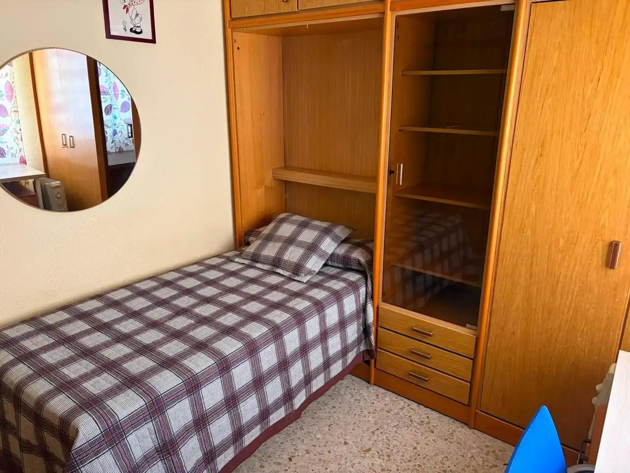Schlafzimmer von Wohnung zur Miete in Granada mit Möbliert