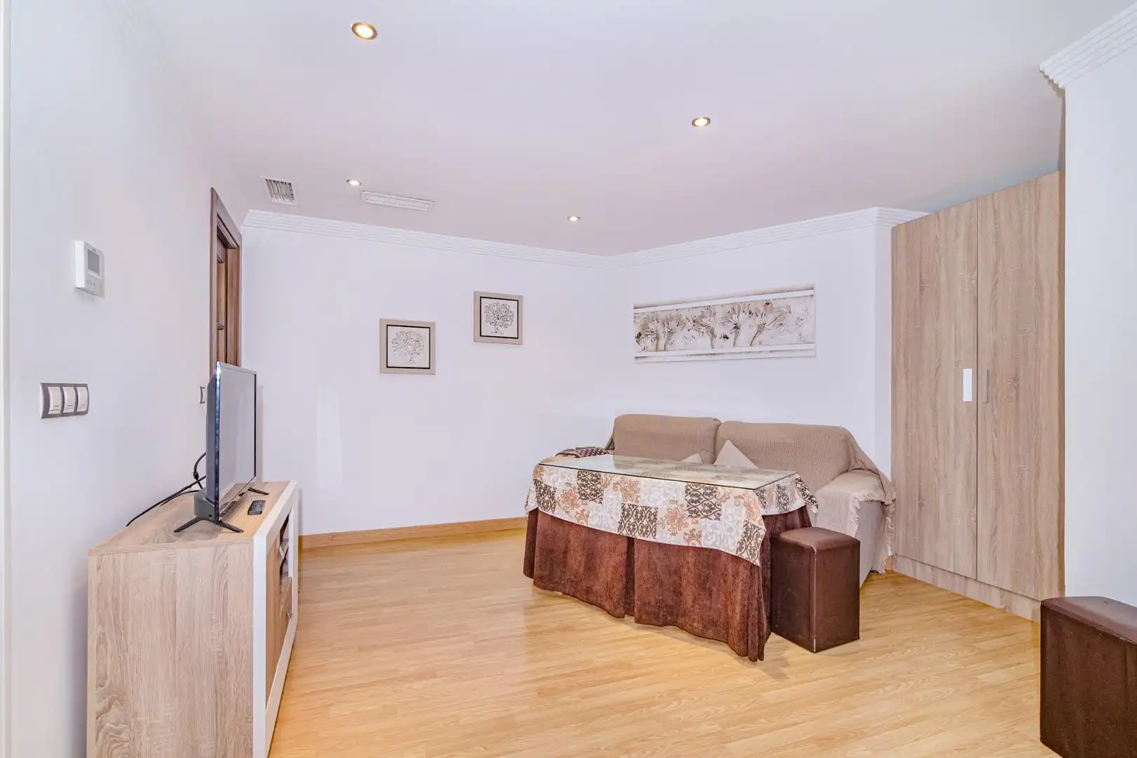 Flat for sale in La Zubia  with Air Conditioner, Heating and Furnished