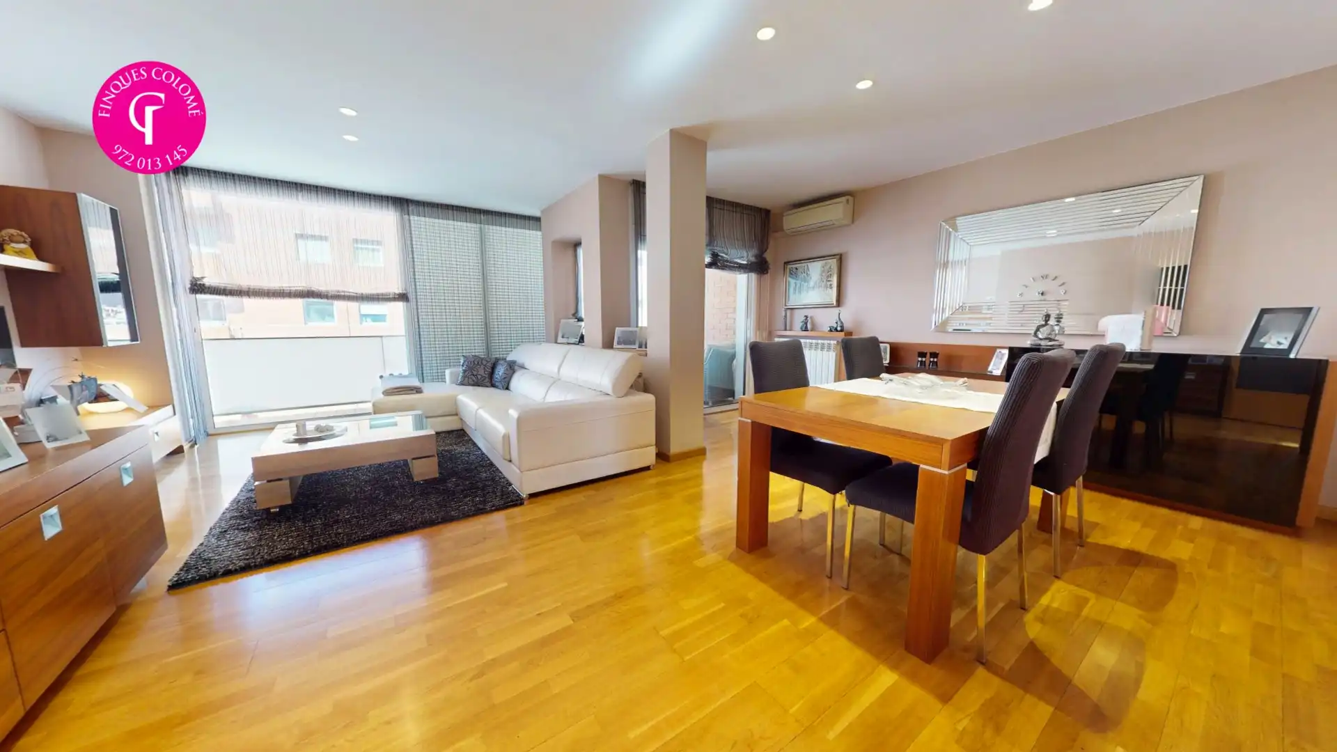 Living room of Attic for sale in Girona Capital  with Air Conditioner, Heating and Terrace