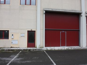 Nau industrial en venda a Los Corrales de Buelna