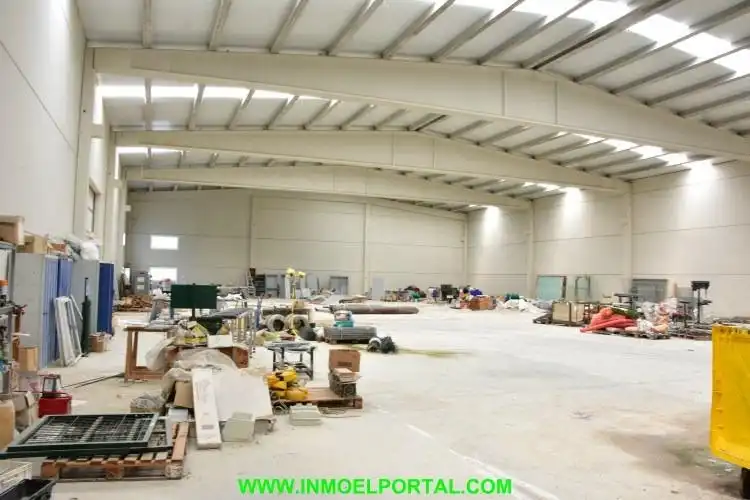 Industrial buildings for sale in Murillo El Fruto
